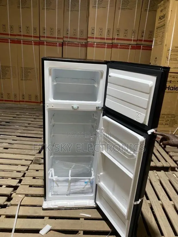 Superior Pearl 207 Liters Double Door Top Freezer · Photo 1