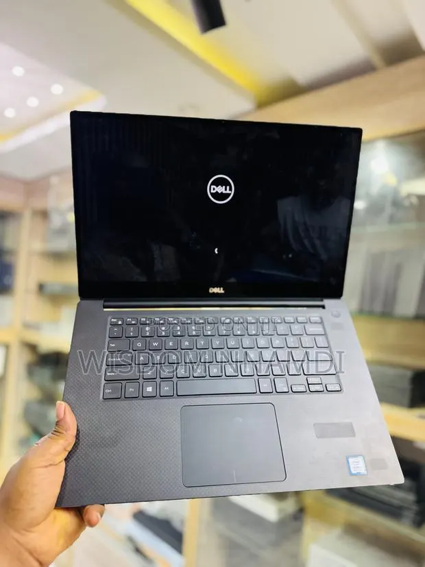 Laptop Dell Precision 15 5540 16GB Intel Core i7 SSD 512GB · Photo 1