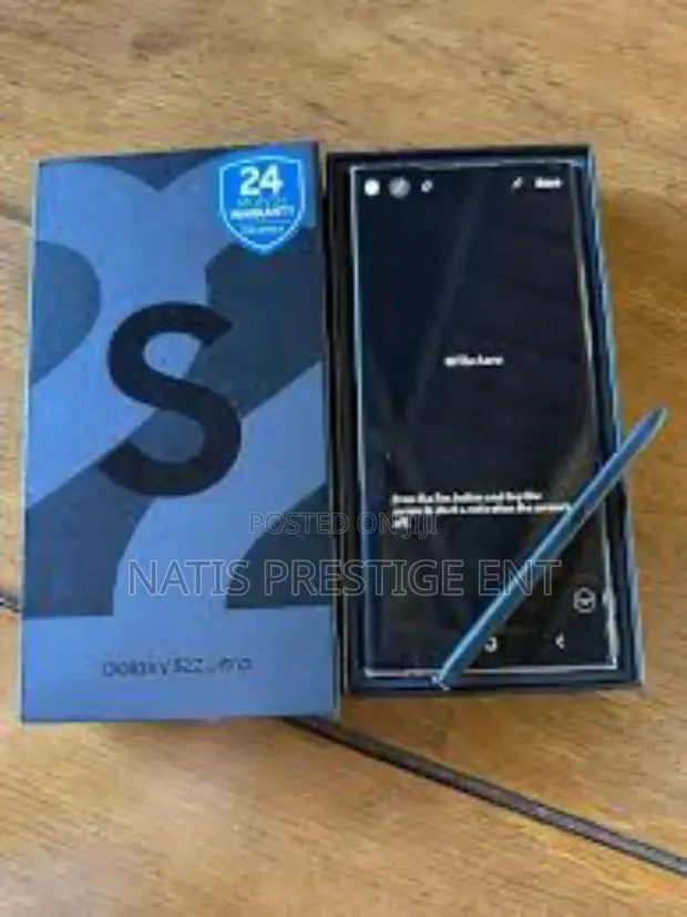 New Samsung Galaxy S22 5G 256 GB Black · Photo 1