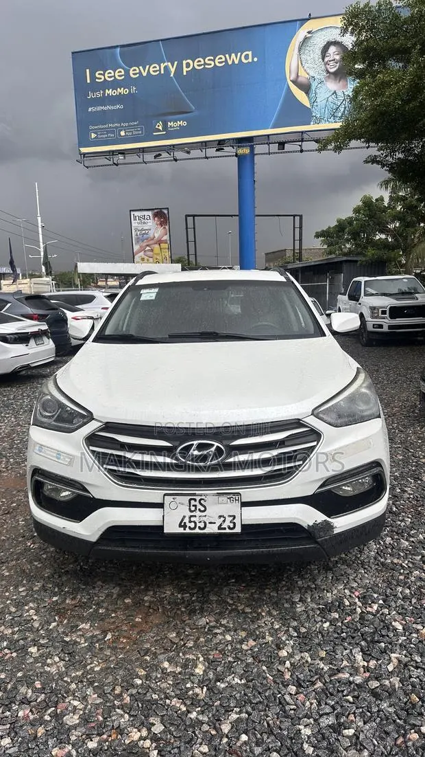 Hyundai Santa Fe SE AWD 2017 White · Photo 1