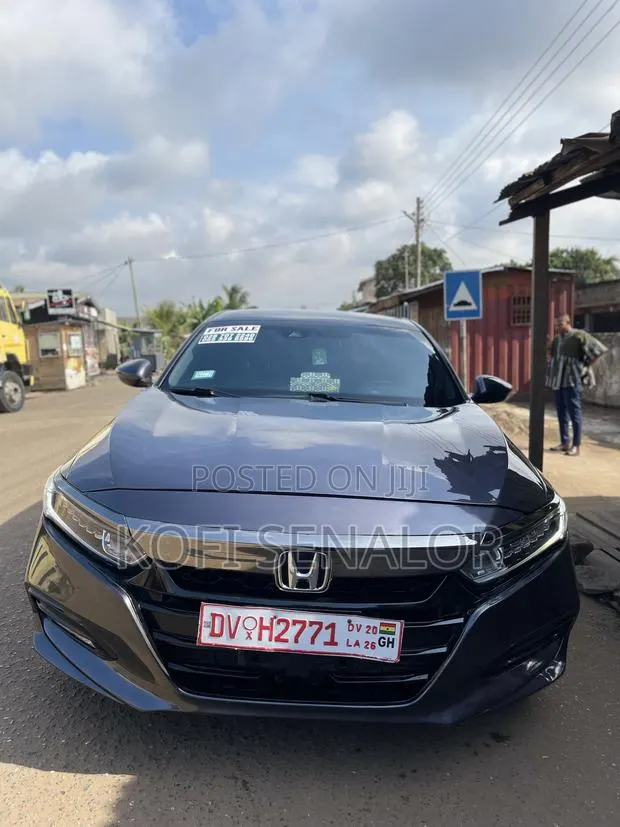Honda Accord Sport 2018 Gray · Photo 1