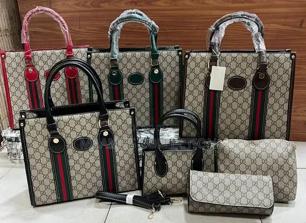 Gucci Ladies Handbag ( 4 in 1) · Photo 1