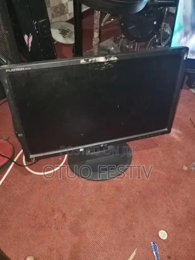 Lg Monitor 22inches · Photo 1