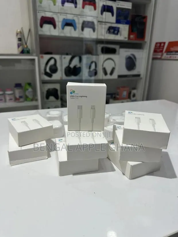 iPhone Original Lightning Cable · Photo 1