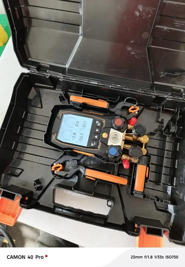 Testo 557s Digital Manifold · Photo 1