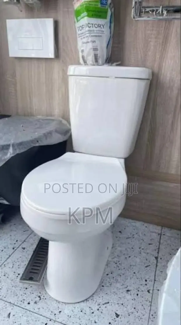 High Flushing System Grade a Wc Watercloset · Photo 1