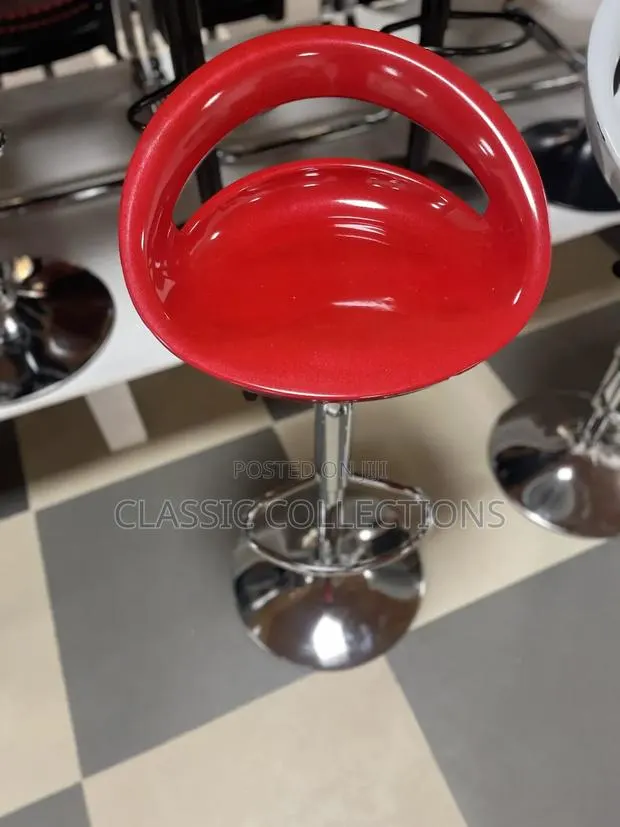 Bar Chair or Stool · Photo 1