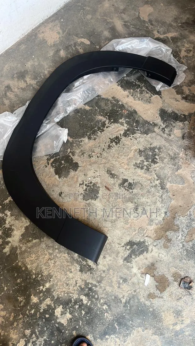 Mazda Cx50 Fender Moulding · Photo 1