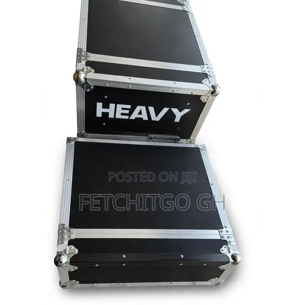 HEAVY Flight Cases (Pair) · Photo 1