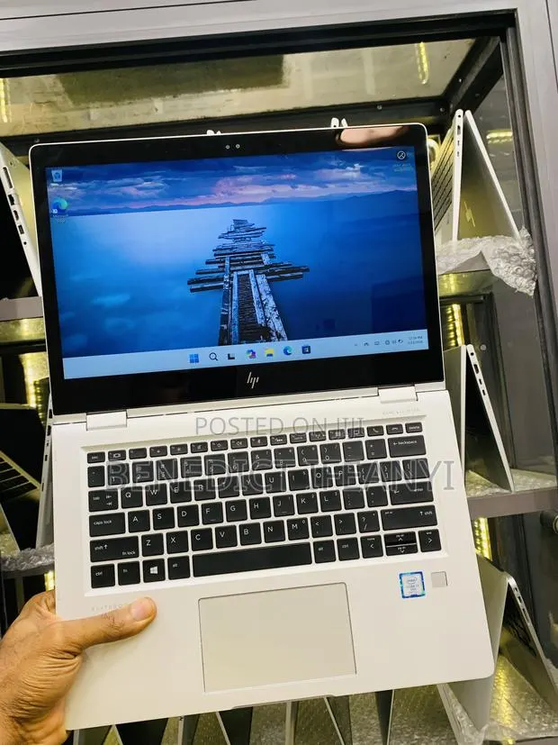 Laptop HP EliteBook x360 1030 G2 16GB Intel Core i7 SSD 512GB · Photo 1