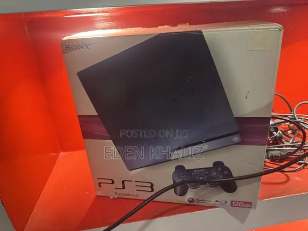 Used PS3 With Controllers and CDS · Photo 1