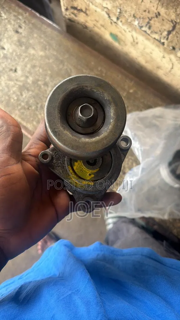 Nissan Rogue 2008-14 Adjuster · Photo 1