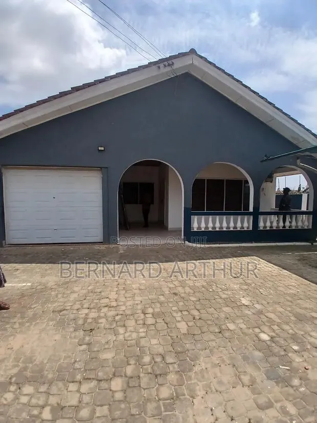 3bdrm House in Bernard Agency, Kwabenya for rent · Photo 1