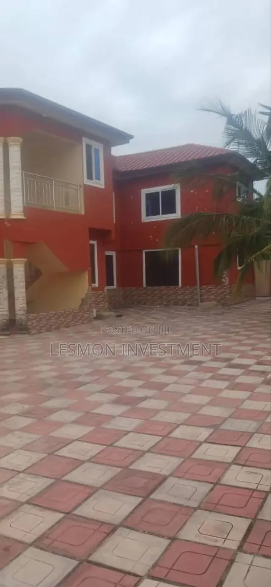 4bdrm House in Sakumono for sale · Photo 1