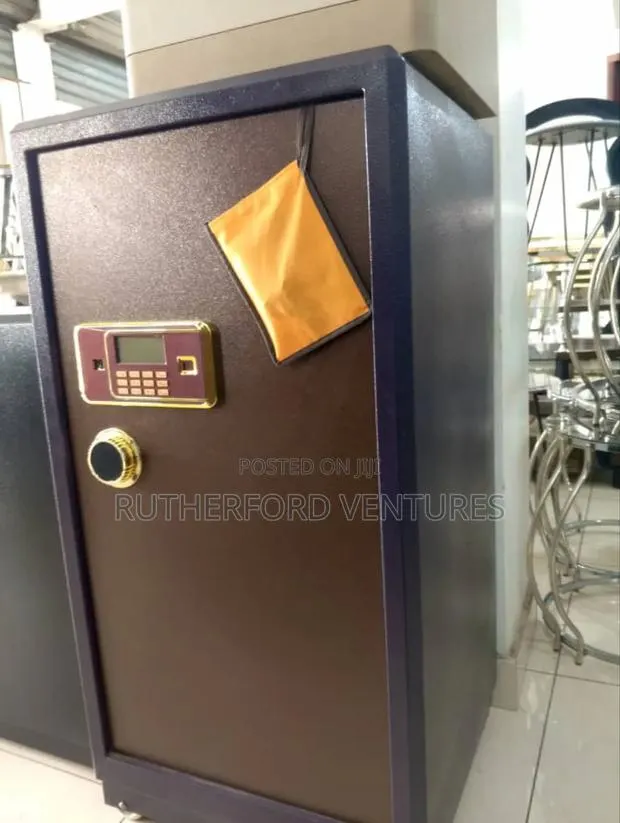 Digital Fireproof Money Safe · Photo 1