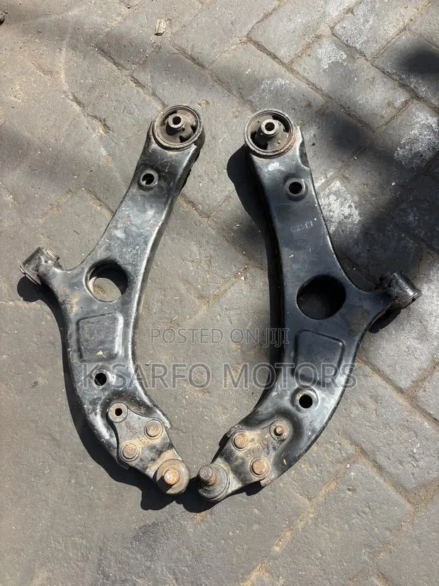 Sonata,Sportage 2012,13,14,15 Lower Arm · Photo 1