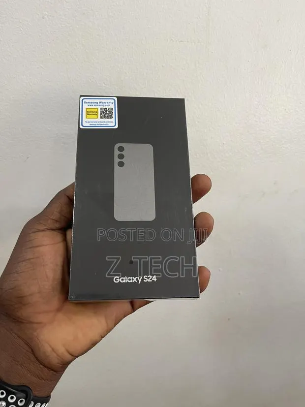 New Samsung Galaxy S24 128 GB Black · Photo 1