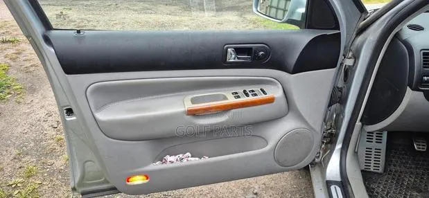 Golf 4 and Jetta 4 Door Cards · Photo 3