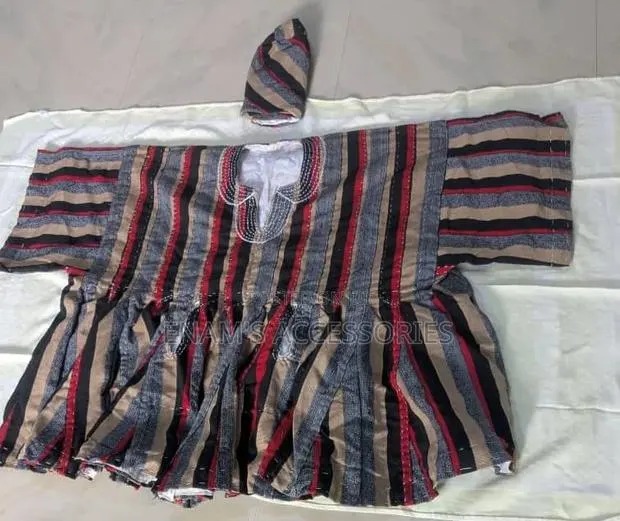 Quality Hand Woven Northern Smocks · Photo 1
