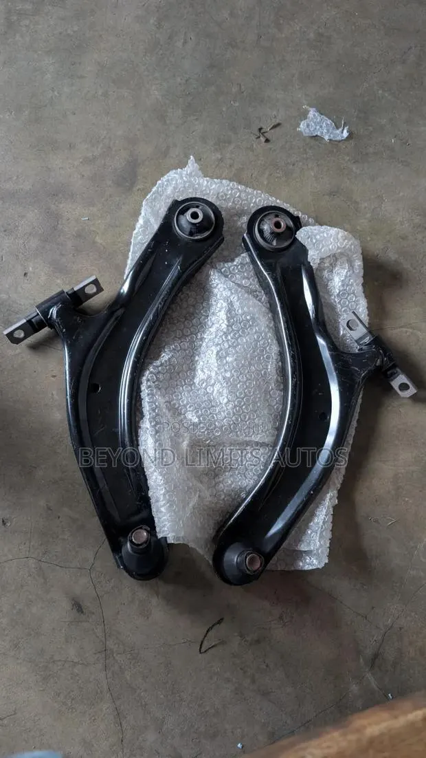 Nissan Rogue 2014,2015,2016,2017,2018,2019 Lower Arm · Photo 1