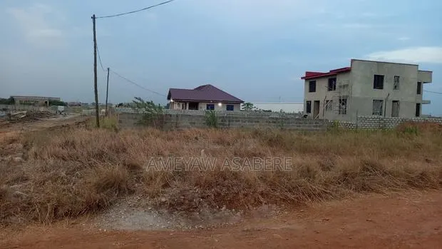 LAND Near City Escape Dawenya · Photo 1