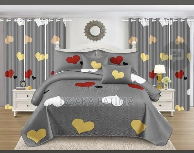 4 Pillow Cases With King Size Bedsheets · Photo 1