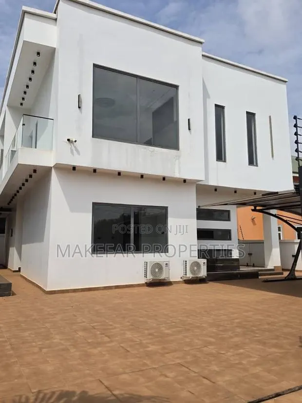 4bdrm House in Amrahia for sale · Photo 1