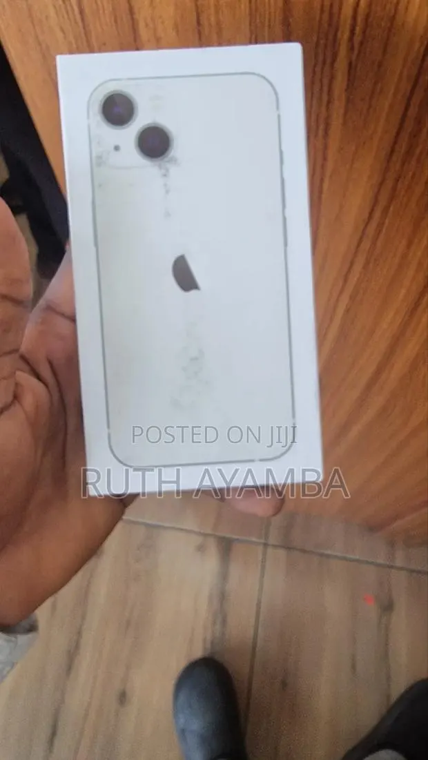 New Apple iPhone 13 Mini 128 GB Silver · Photo 1