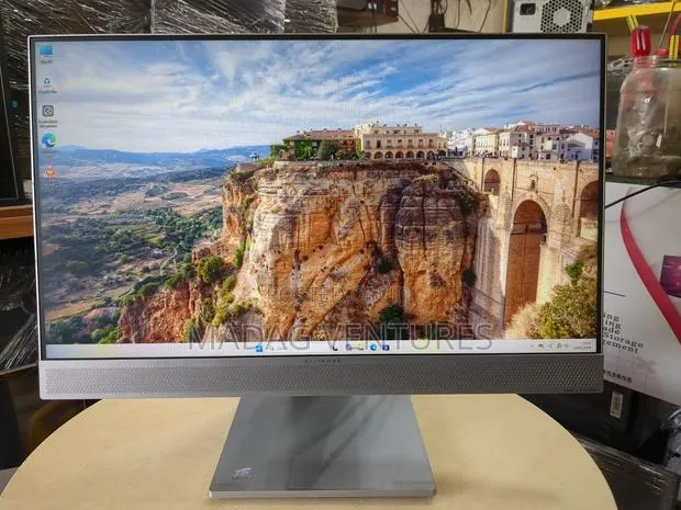 Desktop Computer HP EliteOne 800 G6 16GB Intel Core I5 SSD 256GB · Photo 1
