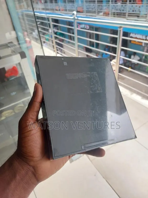 New Samsung Galaxy Z Fold7 256 GB Gold · Photo 1