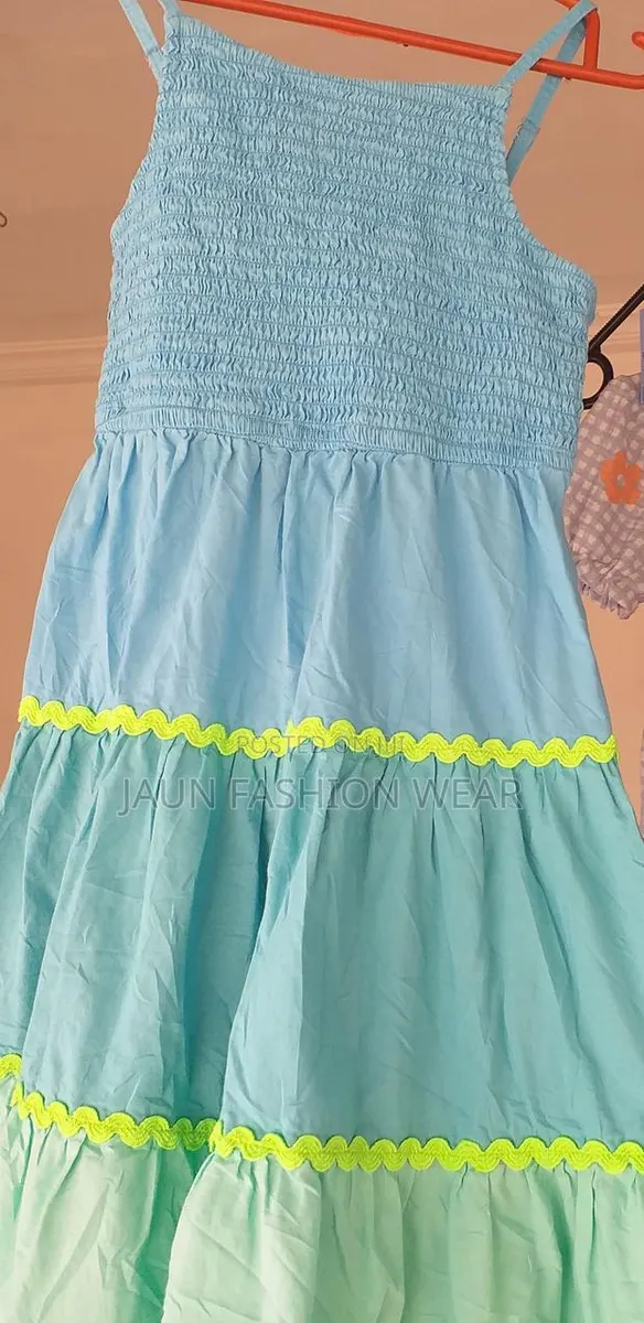 Girls Straight Dress · Photo 1