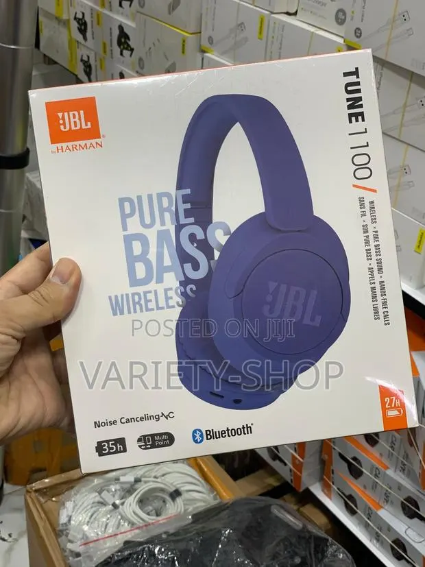 Pure Bass JBL Headphones · Photo 1
