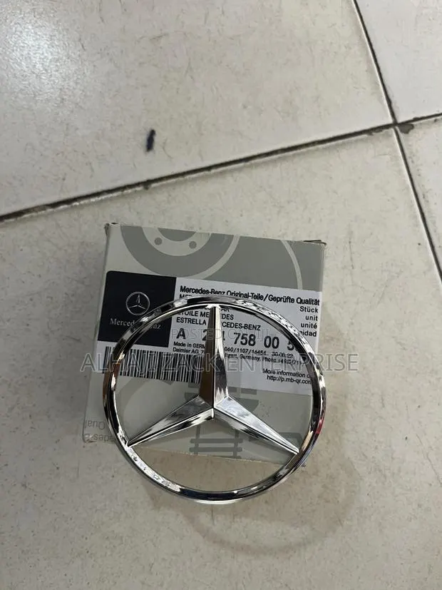 Original Mercedes Benz Back Crown · Photo 1
