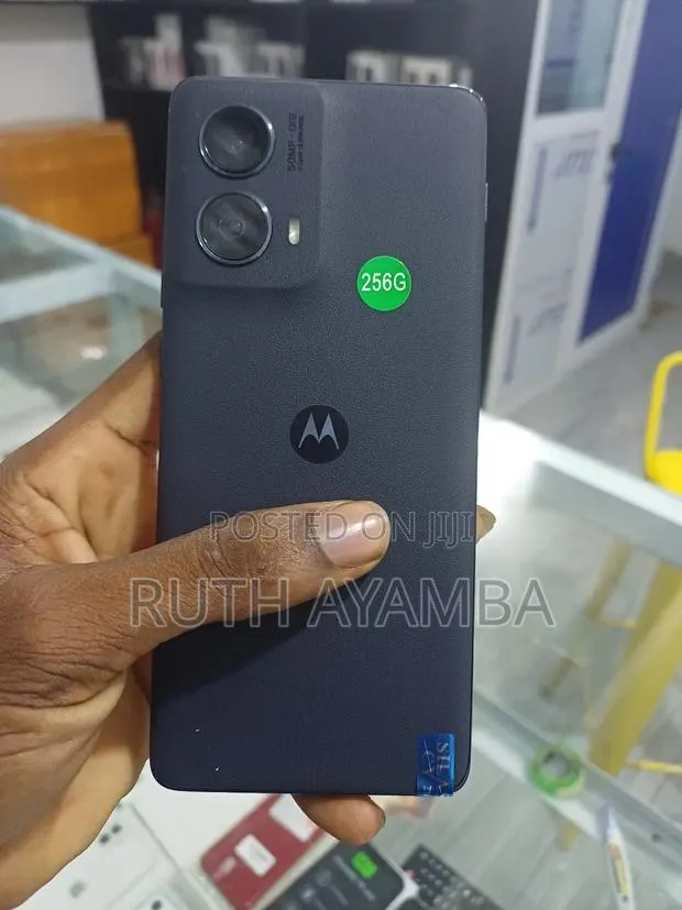 New Motorola Edge (2024) 256 GB Gray · Photo 1