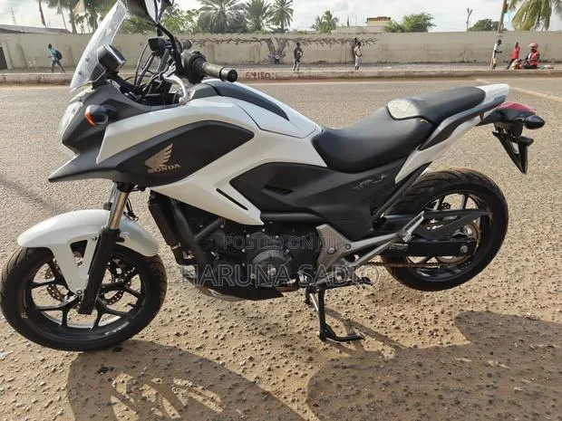 Honda NC700X 2018 White · Photo 1