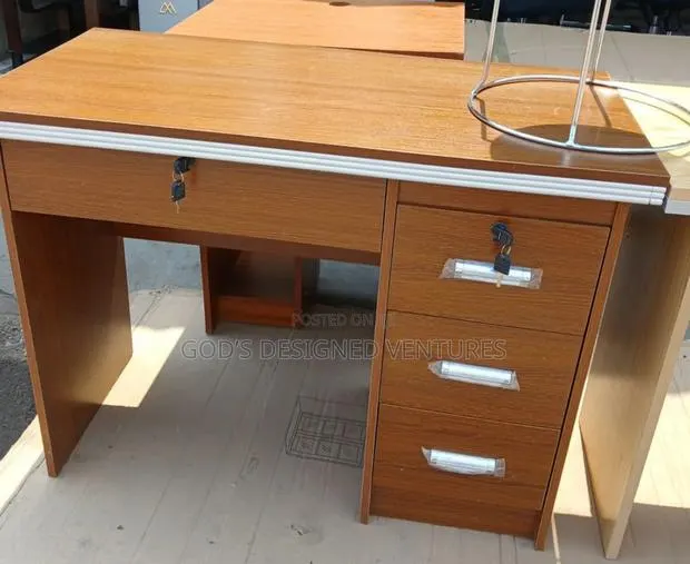 Durable Office/Computer Desk · Photo 1