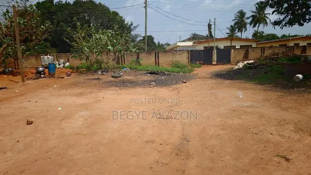2.5 Acre Land for Sale at Madina · Photo 1