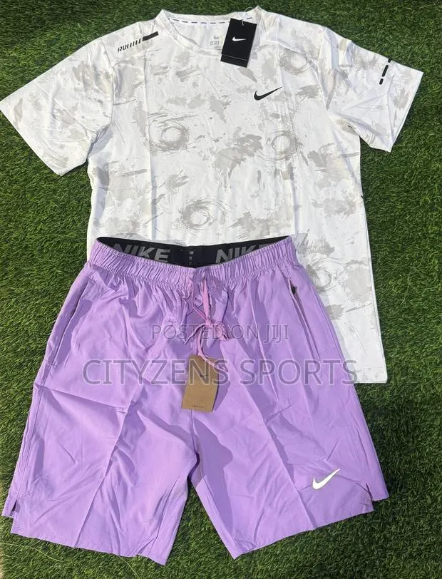 Nike Gym/Sports White and Pink Combo · Photo 1