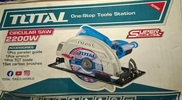 Total 2200w Circular Saw · Photo 1