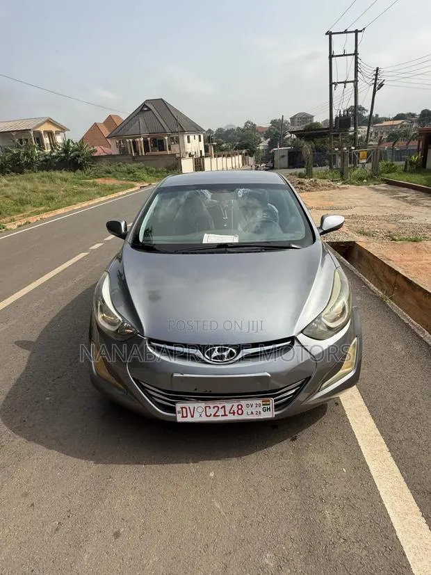 Hyundai Elantra SE 4dr Sedan (1.8L 4cyl 6M) 2014 Gray · Photo 1