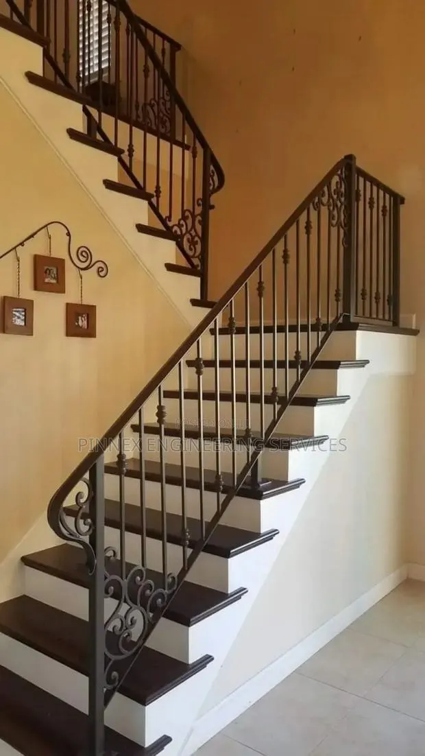 Balustrades/ Metal Barrister · Photo 1
