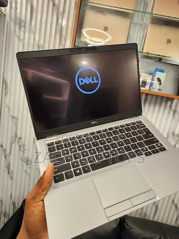 Laptop Dell Latitude 5310 8GB Intel Core i5 SSD 256GB · Photo 1