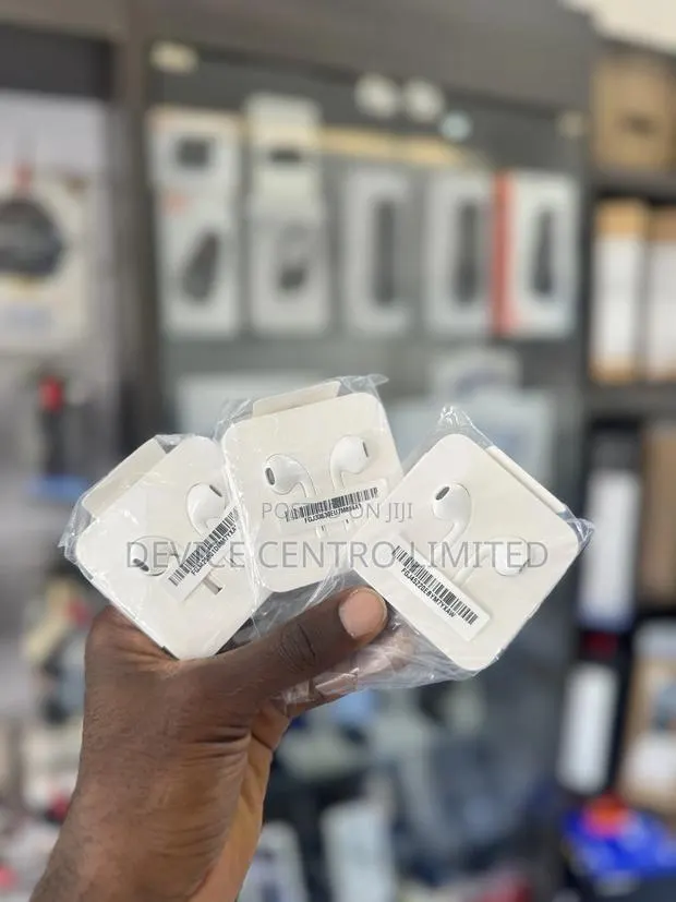 Apple Earpods (iPhone Earpiece) · Photo 1