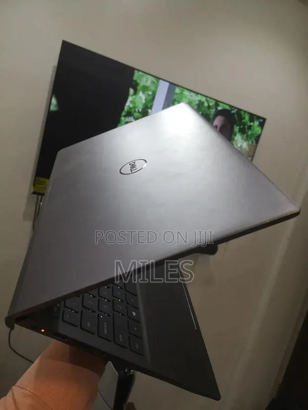 Laptop Dell Inspiron 15 8GB Intel Core i5 SSD 512GB · Photo 1