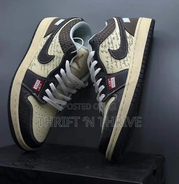 Nike Air Jordan 1 Low SE Air Mail Creame, Black and Brown · Photo 1