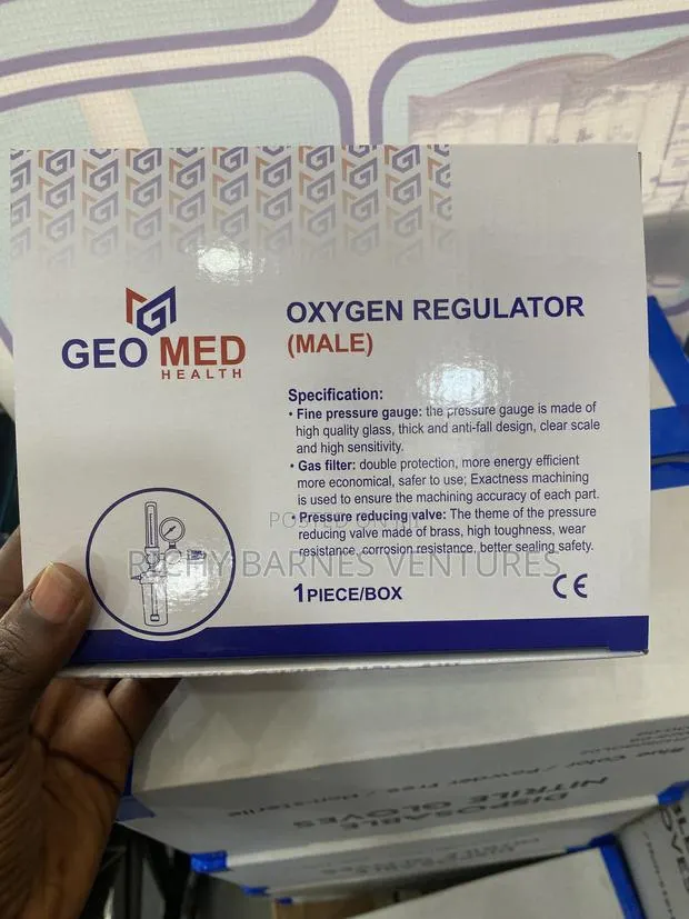 Oxygen Regulator · Photo 1