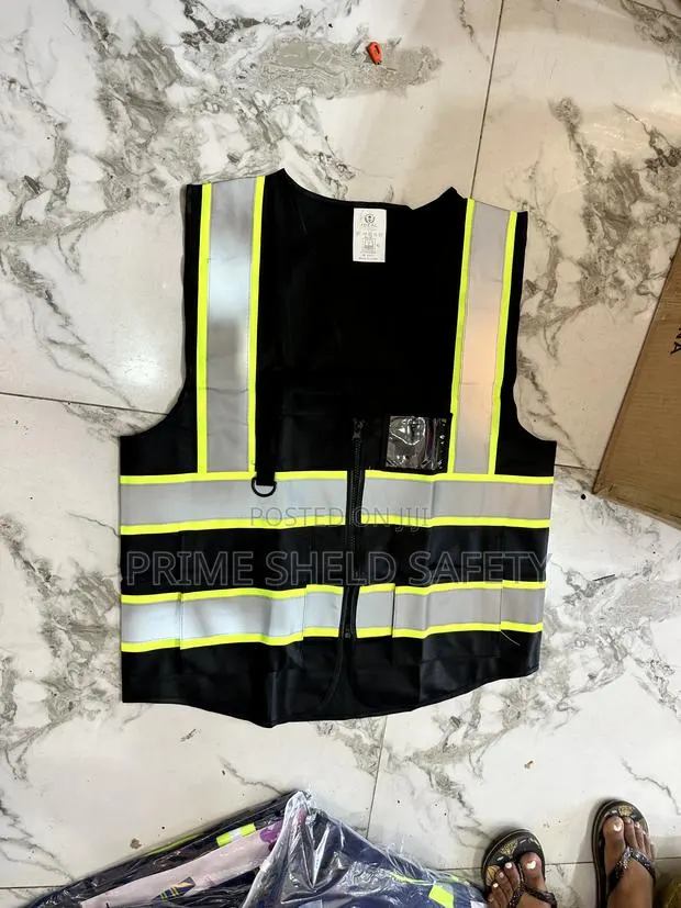High-Visibility Reflective Safety Vest · Photo 1
