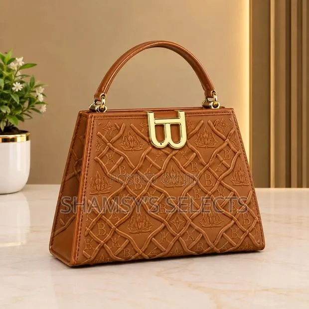 Elegant Brown Structured Handbag – Gold Detail · Photo 1
