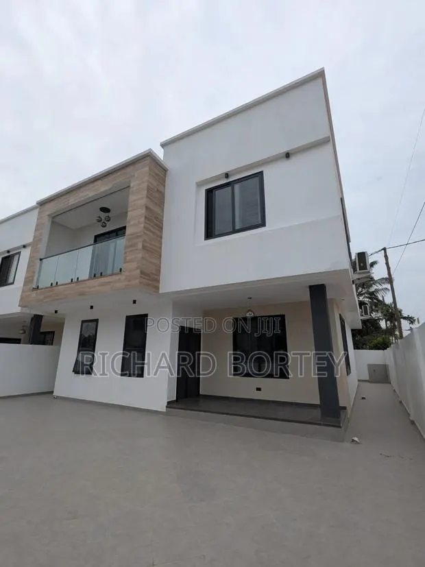 3bdrm House in Baatsona Total for rent · Photo 1
