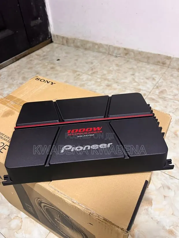 Sony Xplod 1800W With Pioneer Booster (1000W) · Photo 1